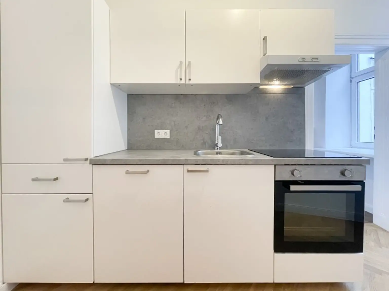 ALTBAU-TRAUM IN WÄHRING – 2,5 ZIMMER • LIFT KOMMT! • TOP LAGE HOFSTATTGASSE