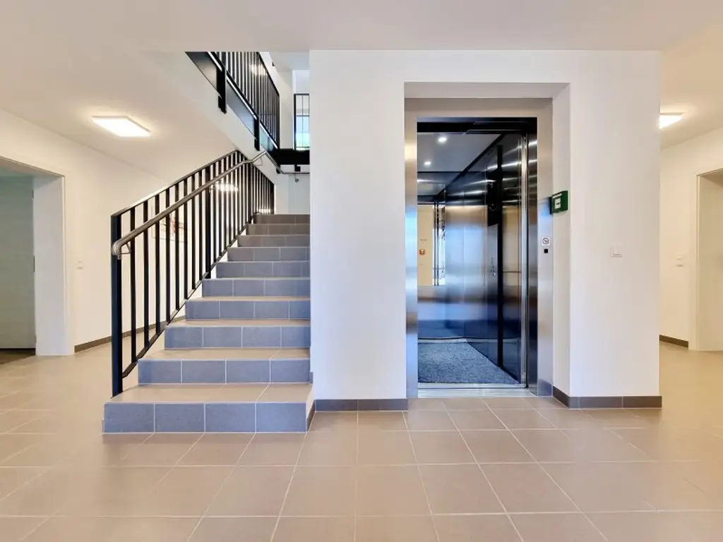 Exklusive 3-Zimmer Wohnung | 68 m² + 22 m² Balkon | Carport inkludiert | € 899 Gesamtmiete