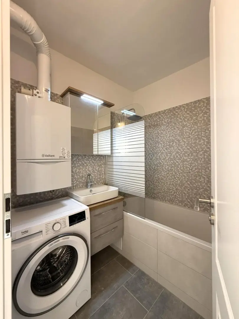 3-Zimmerwohnung im Erstbezug nach Generalsanierung // 3-room apartment, first occupancy after complete renovation //