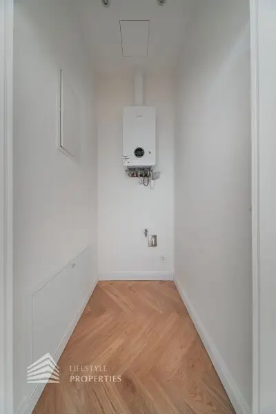 Heller 4-Zimmer Erstbezug mit Balkon, Nähe Meiselmarkt