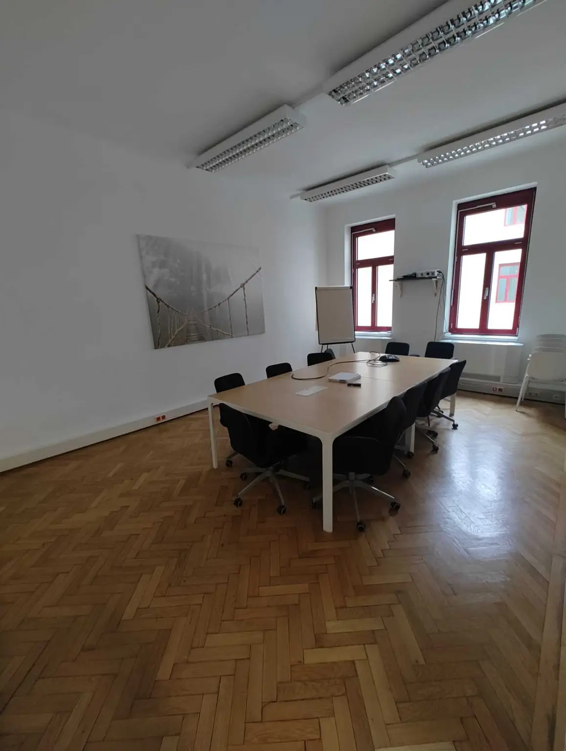 Büro- und Lagerflächen direkt auf der Mariahilfer Straße!