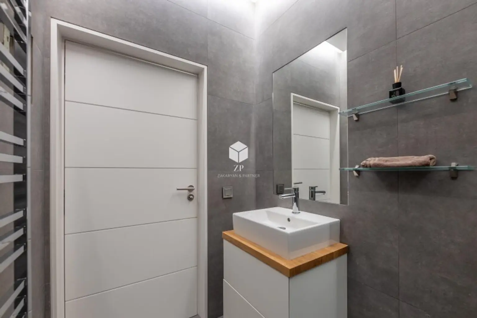 Luxuslage Schafberg: Einmalige Luxus-Maisonette mit Dachterrasse! Weitblick zum Verlieben!