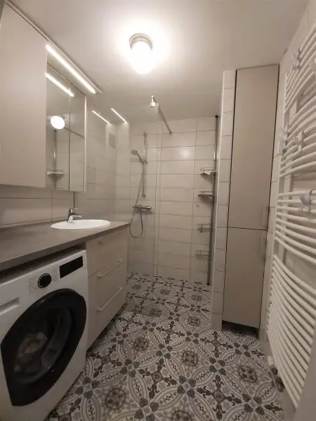 NEU sanierte und zentral begehbare 3 Zimmer Neubauwohnung in Bestlage von Untersievering - 1190 Wien!