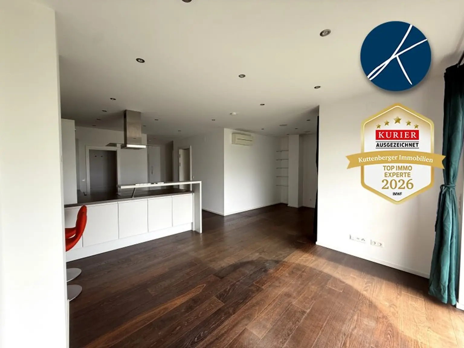 Designer Küche mit Kücheninsel