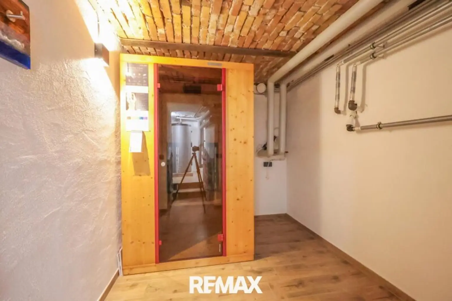 Keller inkl. Infrarotkabine