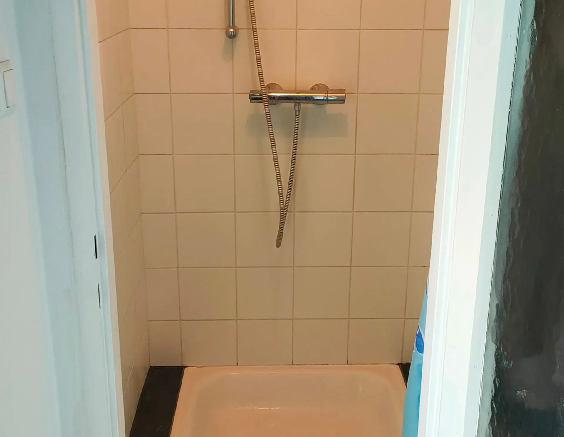 Schöne Südseitig Gelegene Garconniere zu Vermieten 22 m²