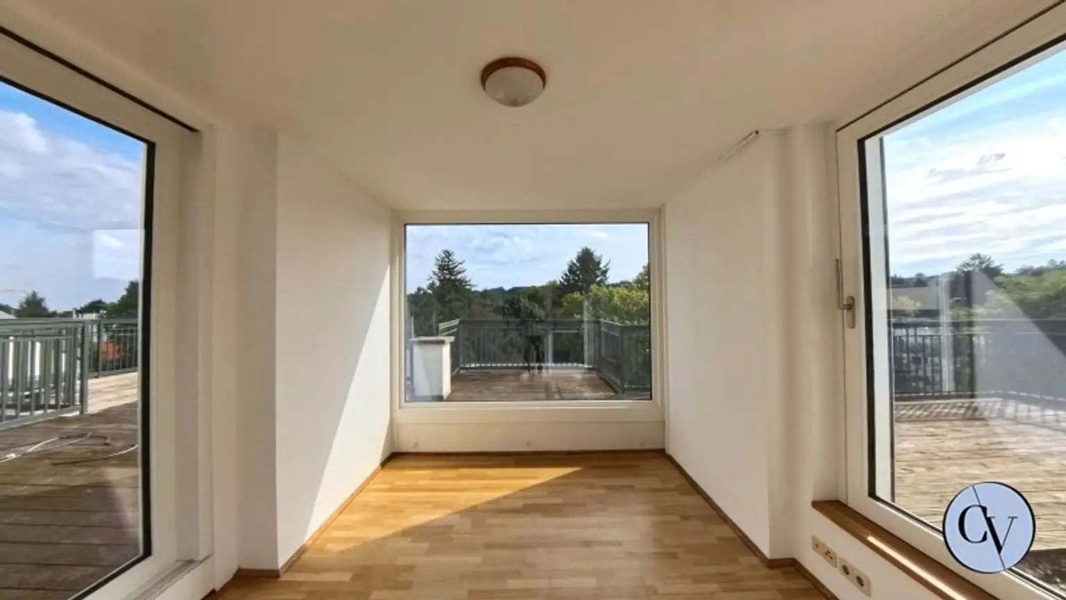 Penthouse in bester Lage - uneinsehbare 100m² Dachterrasse mit atemberaubenden Ausblick