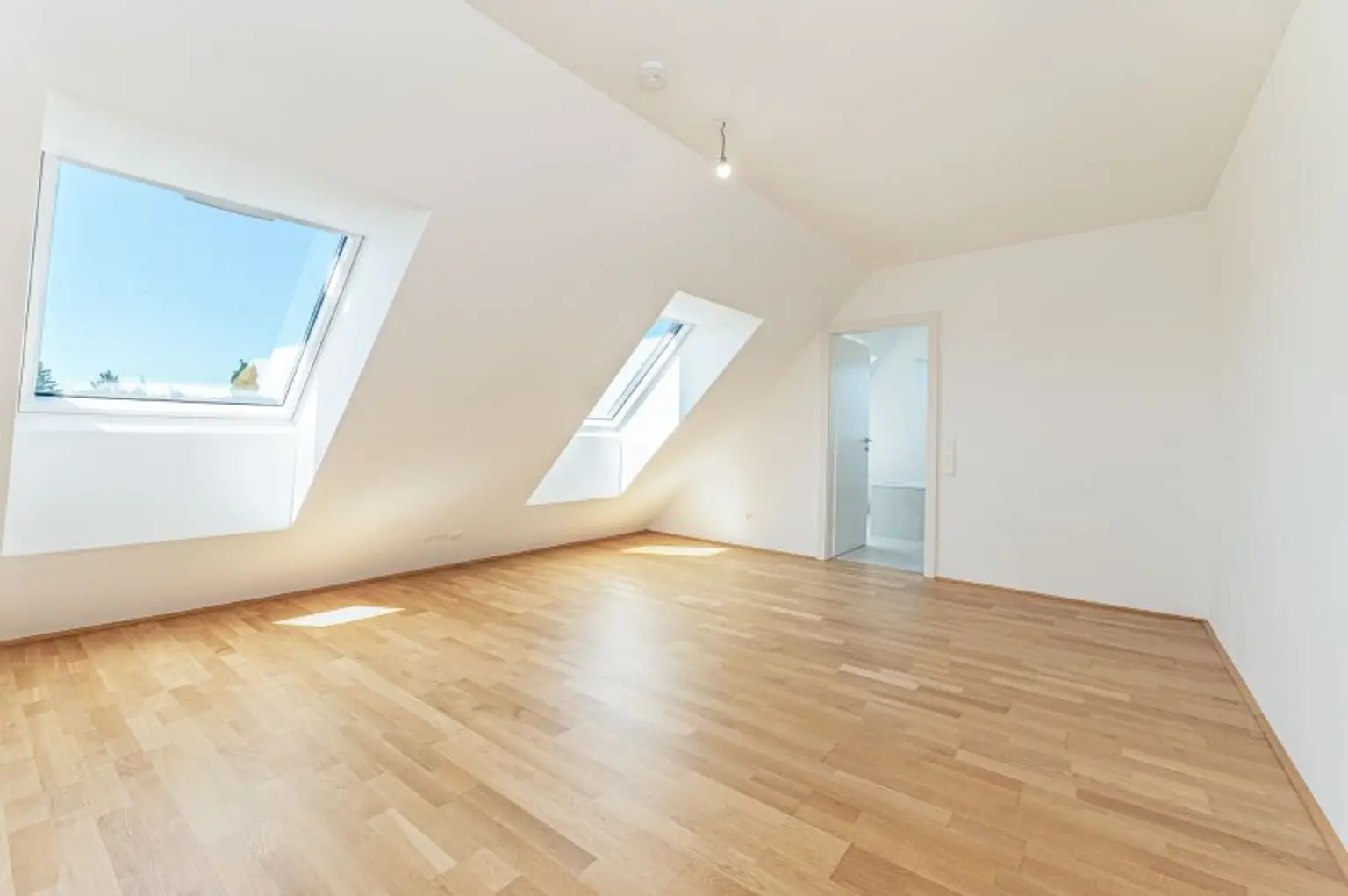 Erstbezug ab November! Grandiose 4-Zimmer-Terrassenwohnung inkl. Parkplatz in Hietzing zu vermieten!