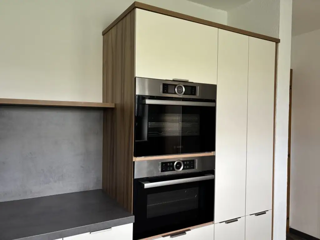 ** FAMILYS BEST **   Reinersdorf !! Bungalow mit ca. 122 m2 Wfl. in ruhiger, idyllischer Ortsrandlage mit ca. 1.200 m2 Eigengrund !!