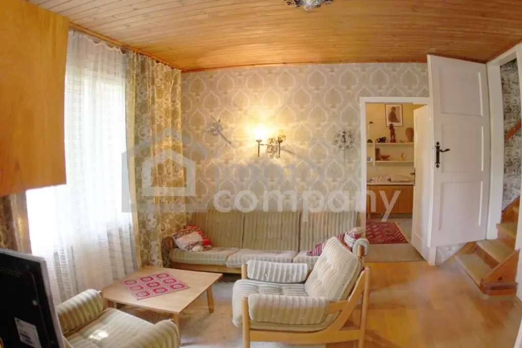 Uriges Landhaus - Traumlage - plus  Pool - Grundfläche 1.594 m² - Renovierung und Schönheitsreparaturen sind erforderlich, dennoch sofort beziehbar!