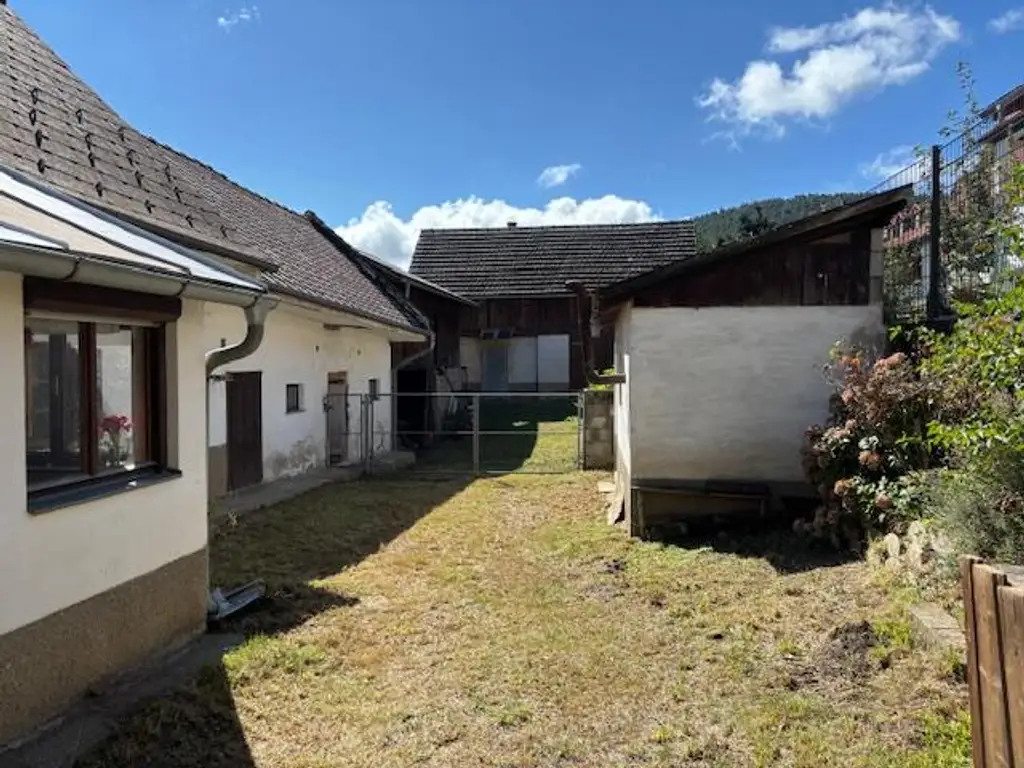 Wildromantisches altes Bauernhaus mit toller Fernsicht!