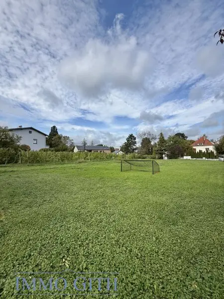 SONNE, WEIN & WEITBLICK – 735 m² BAUGRUNDSTÜCK DIREKT AM WEINGARTEN IN KLOSTERNEUBURG ZU KAUFEN!