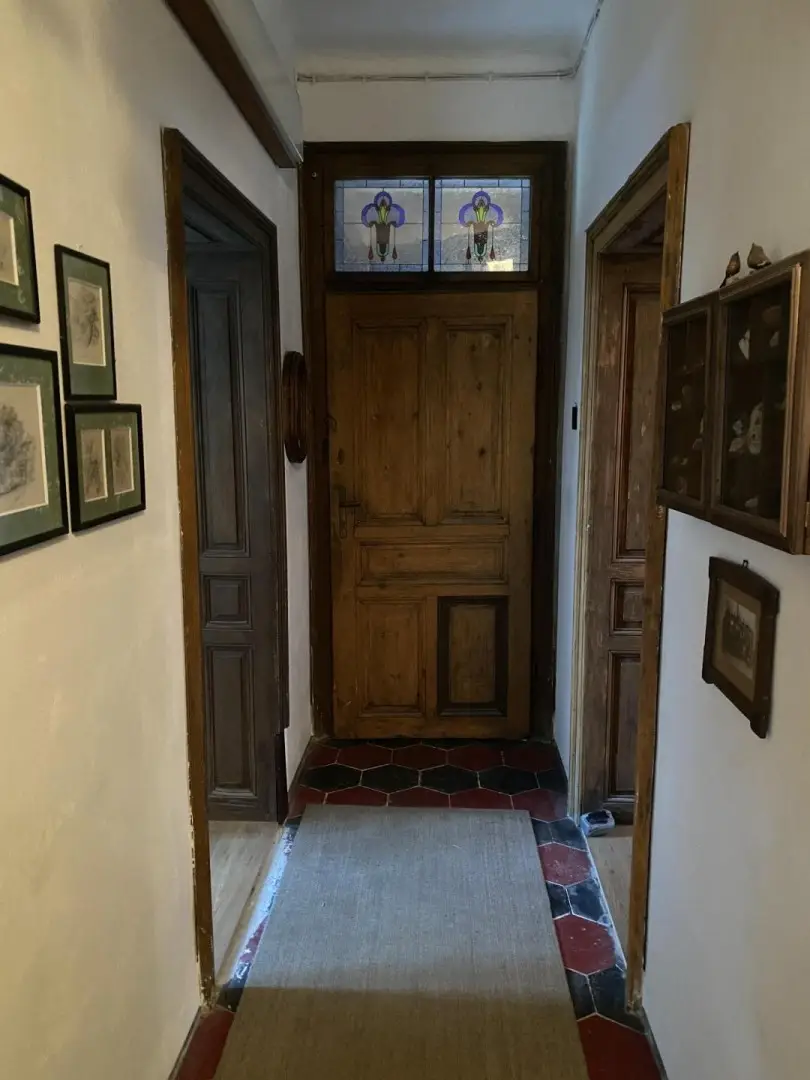 "Jahrhundertwende Stilhaus mit Wald"