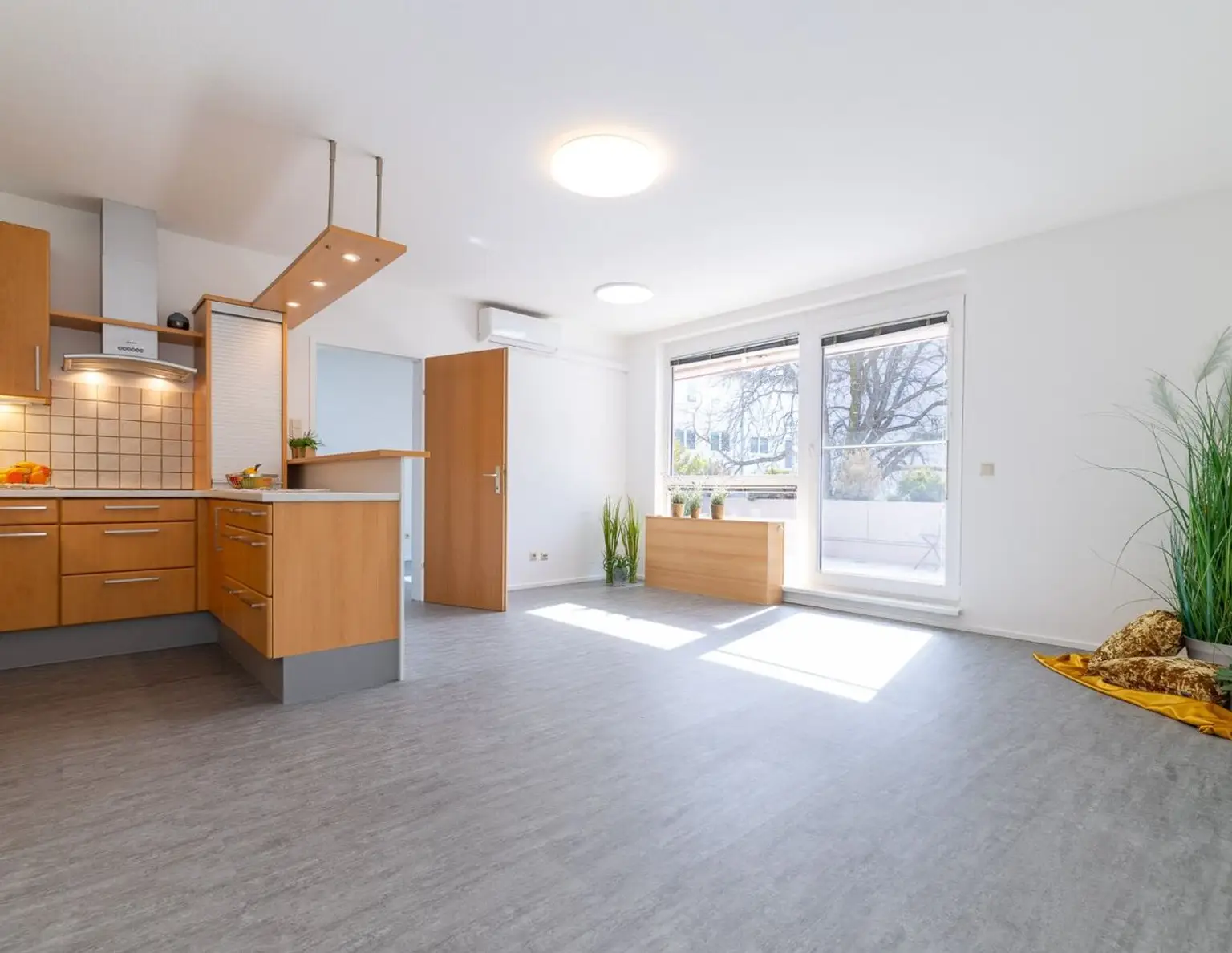 Einmalige 50m² Terrassenwohnung in Schwechat | 83m² Wohnfläche | Bestpreis EUR 358.000 | Ihr neues Zuhause wartet!