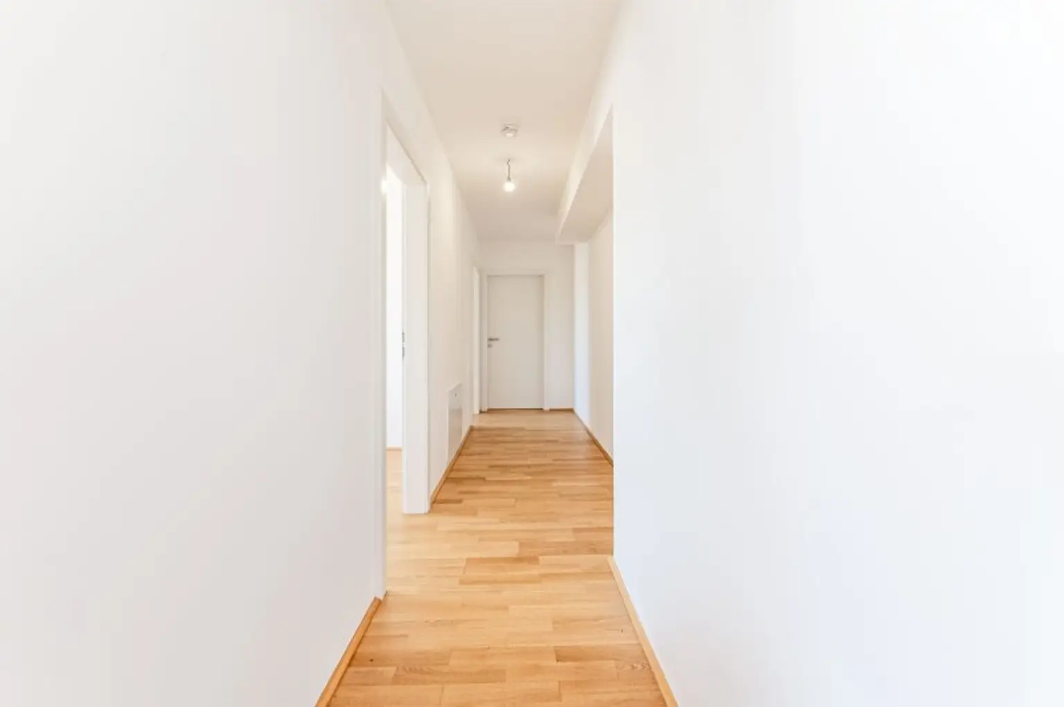 Erstbezug ab Oktober! Grandiose 4-Zimmer-Terrassenwohnung inkl. Parkplatz in Hietzing zu vermieten!
