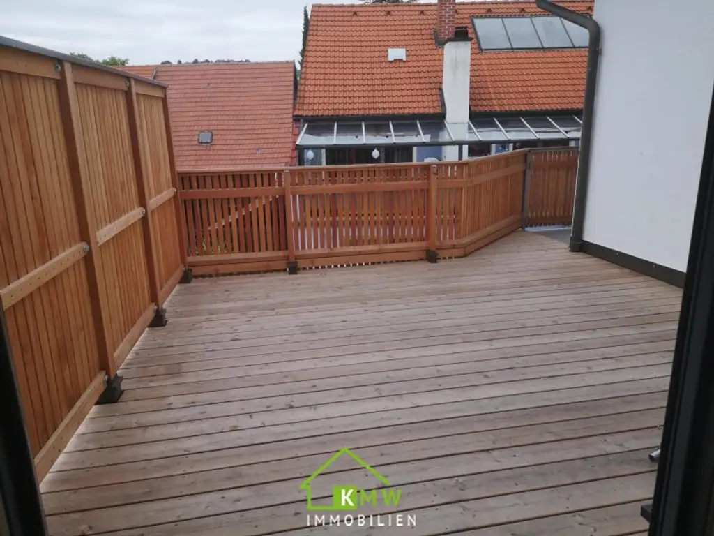 TOP-5-Zimmer-Wohnung in zentraler Ruhelage