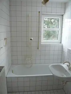Bad mit Wanne
