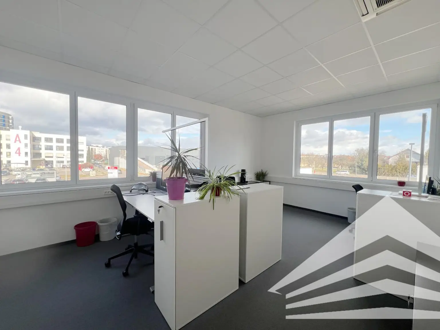 Beispielbüroraum groß