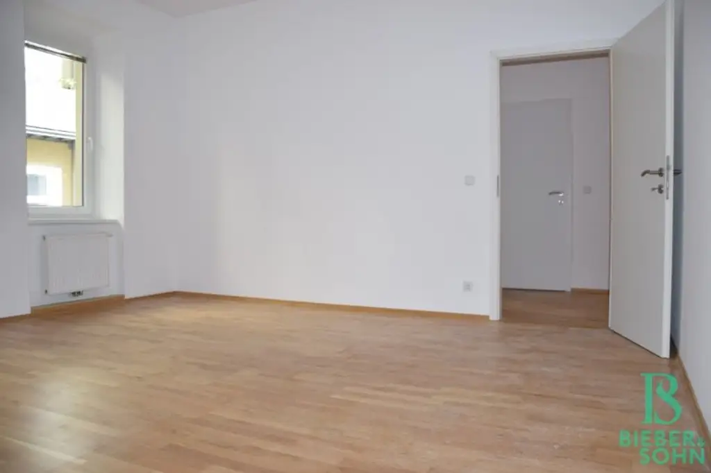 Mitten im 5.! Westterrasse - Top renovierte, große, sonnige Wohnung - Ruhelage