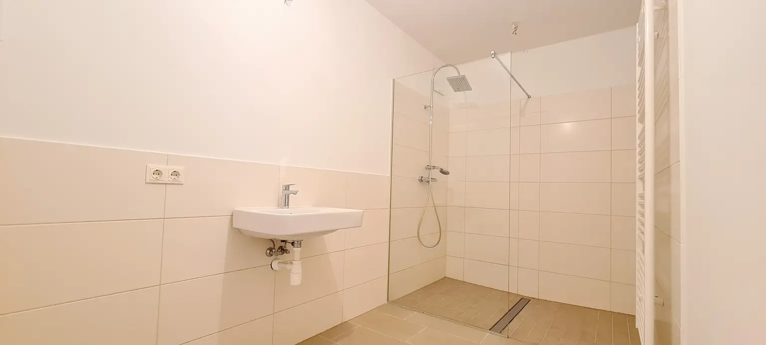 Modernes Wohnen in Fels am Wagram - Großzügige EG-Wohnung 4 Zimmer mit Garten, Terrasse und Seezugang - Mietkauf möglich