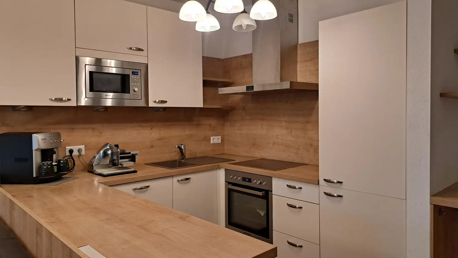 Küche inkl. Geräte