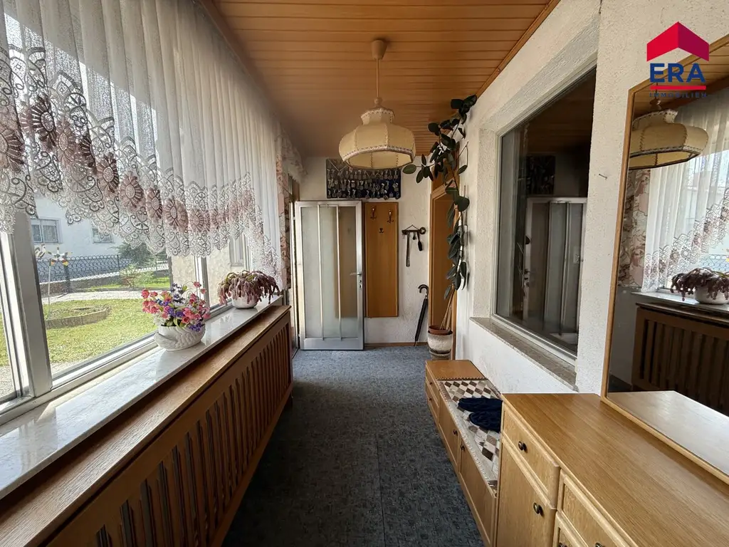 Sehr geräumiges Einfamilienhaus / Zweifamilienhaus in Drösing – Wohnen in absoluter Grünruhelage