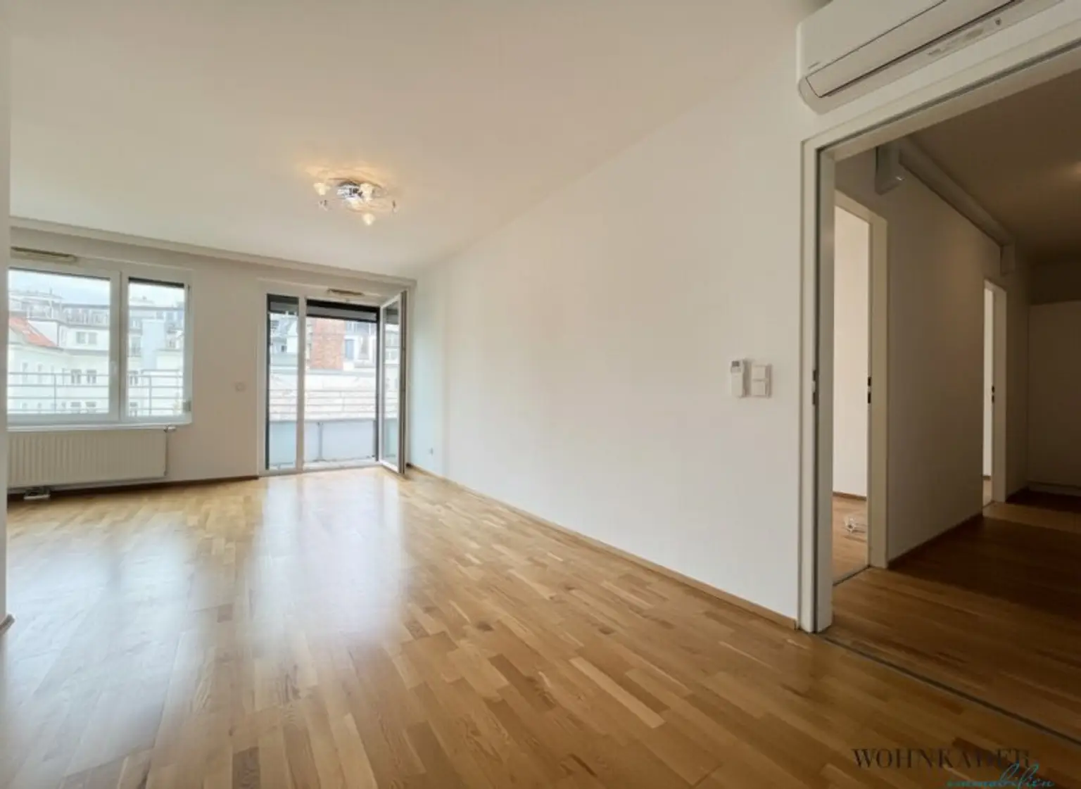 Moderne 3-Zimmer-Wohnung mit Loggia zum ruhigen Innenhof – Nähe Karmelitermarkt