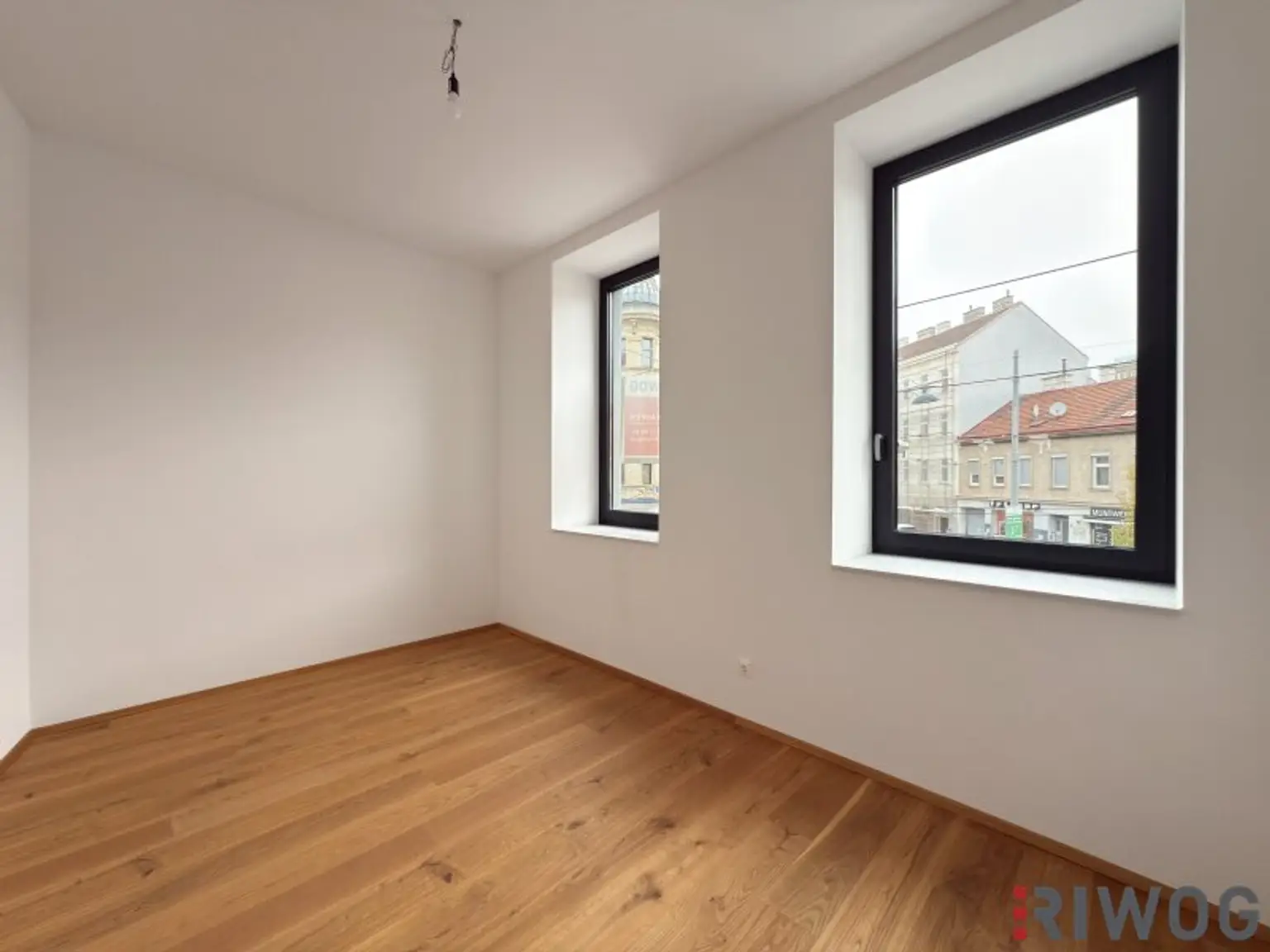 HERBSTAKTION - NEUE PREISE | 2-Zimmer Altbauwohnung mit geräumiger Wohnküche | Fernwärme