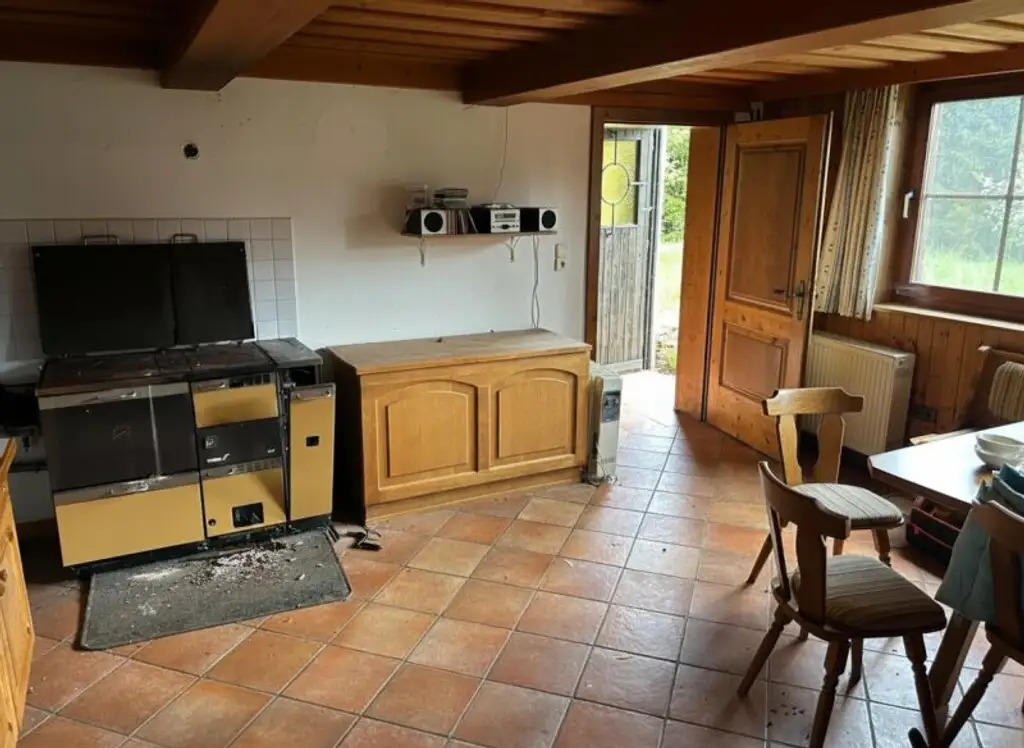 Region Hochrindl, tolles Alm Haus 80 m² mit 1500m² Grundstück, Wasser Quelle, Terrasse, öffentliche  Zufahrt  Kärnten, Preis € 169 000 !