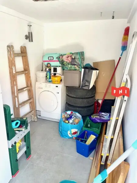 Renoviertes 3 Zimmer Einfamilienhaus mit Überdachter Terrasse, 2 Autoabstellplätzen & Klimaanlage Nähe Stadtgrenze Wien/Groß Enzersdorf