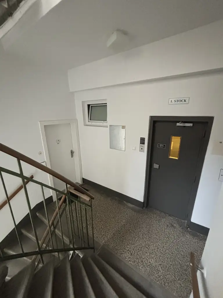 Großzügig geschnittene 3 Zimmer Wohnung in Toplage 1100 Wien Fussgängerzone !