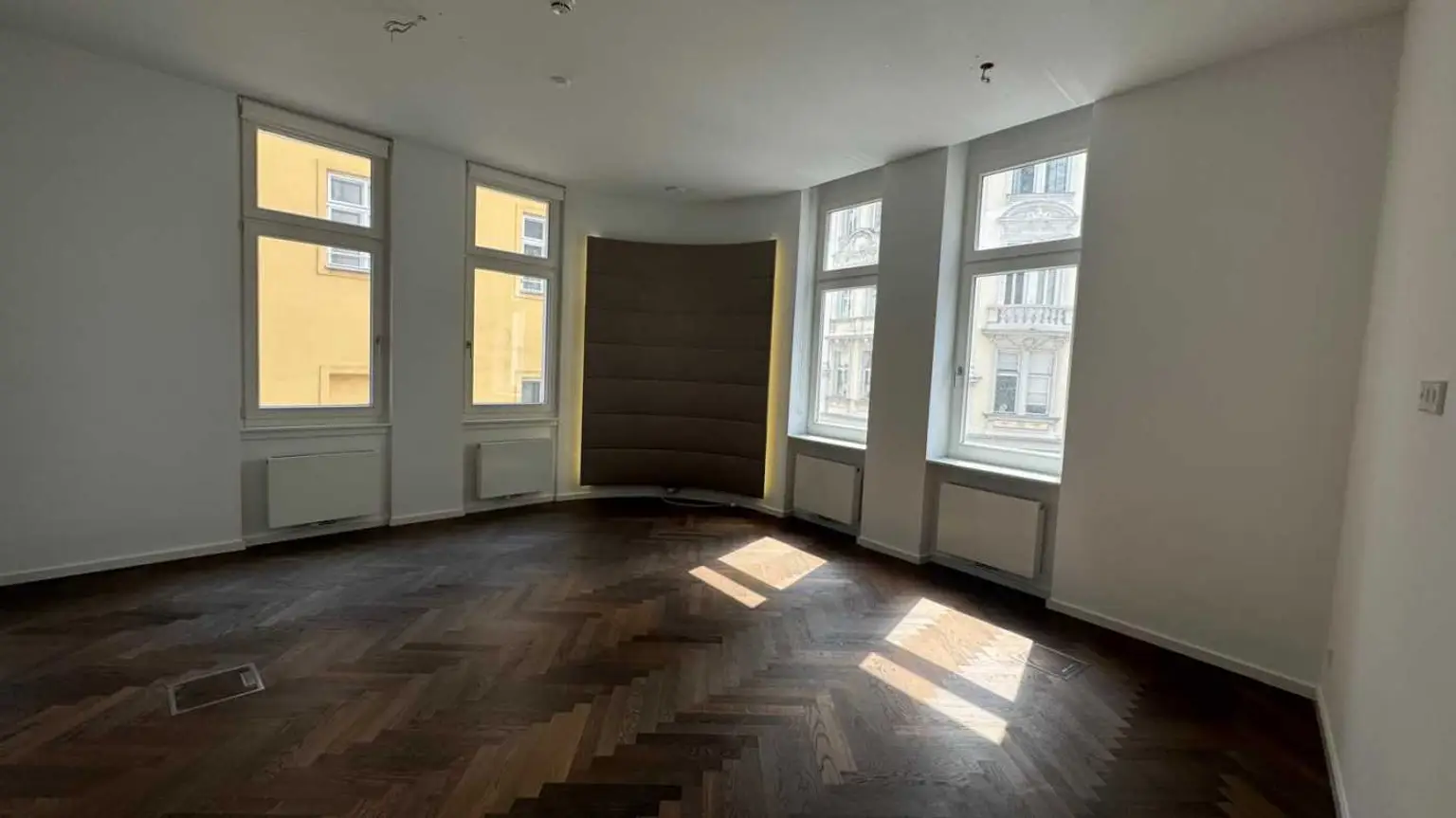 Top Bürofläche im Goldenen Quartier!