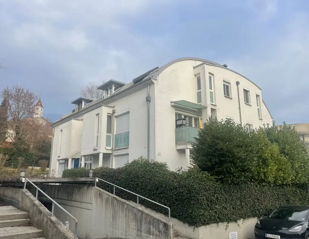Stilvolle 4-Zimmer-Dachgeschosswohnung am Römerberg - Urbanes Wohnen auf höchstem Niveau