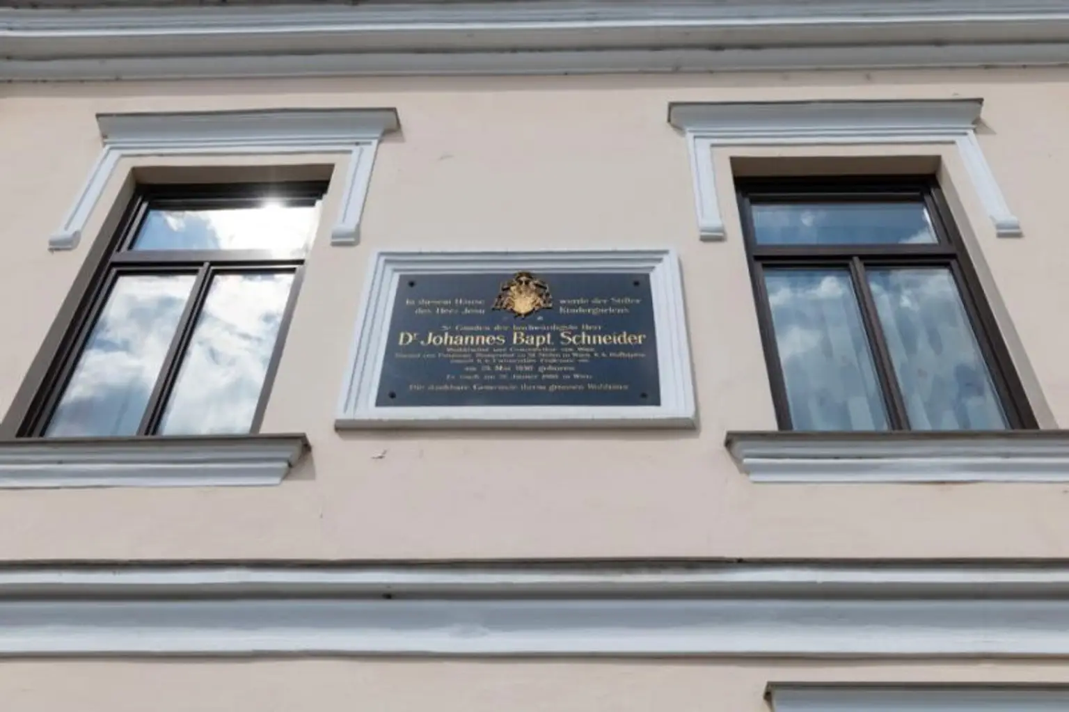 Charmantes Gründerzeithaus im Herzen von Gaweinstal mit angrenzendem Anlageobjekt