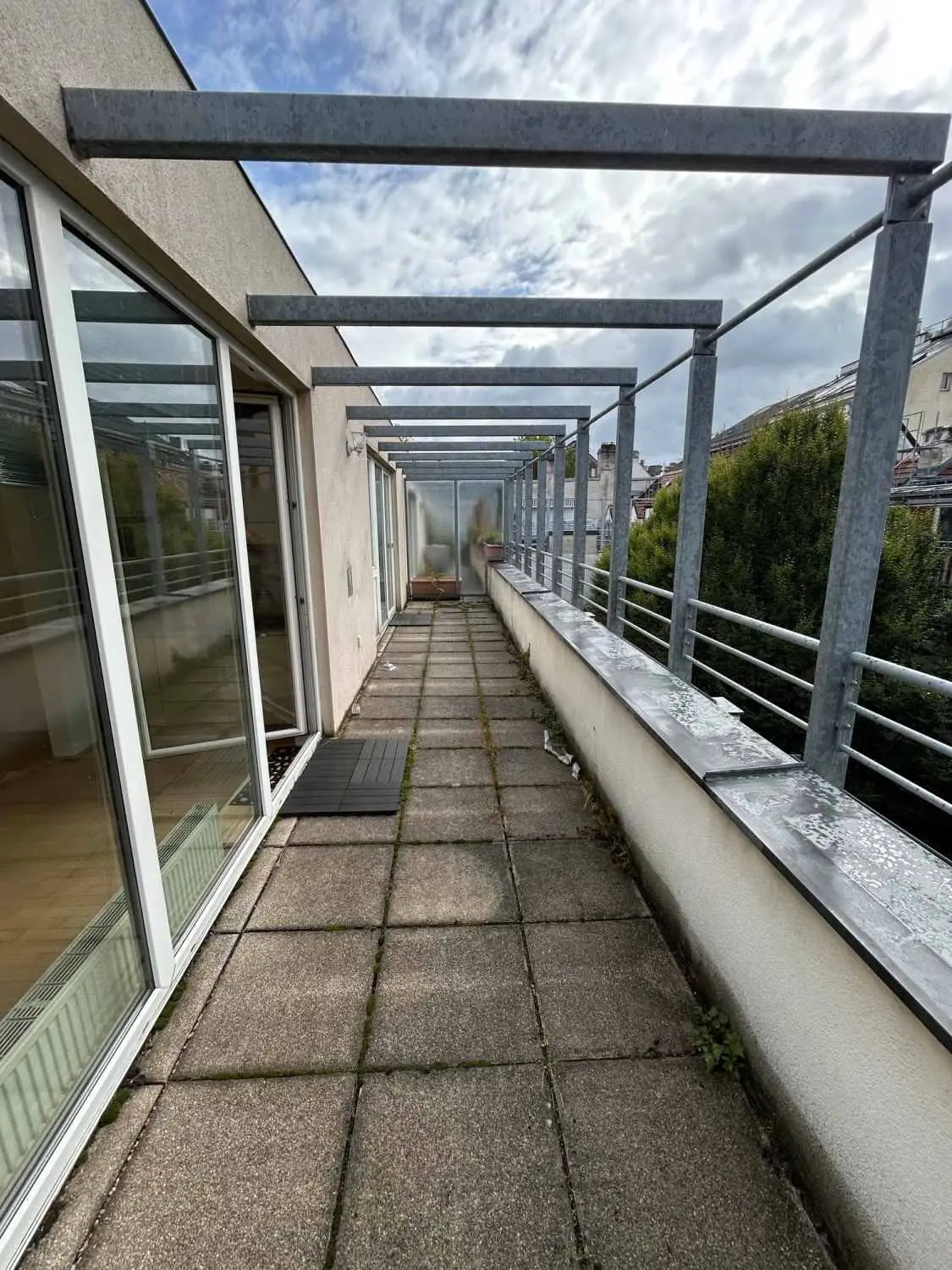 Wunderschöne 2-Zimmer-Wohnung mit herrlicher Terrasse - 
in guter Lage des 8. Bezirks!