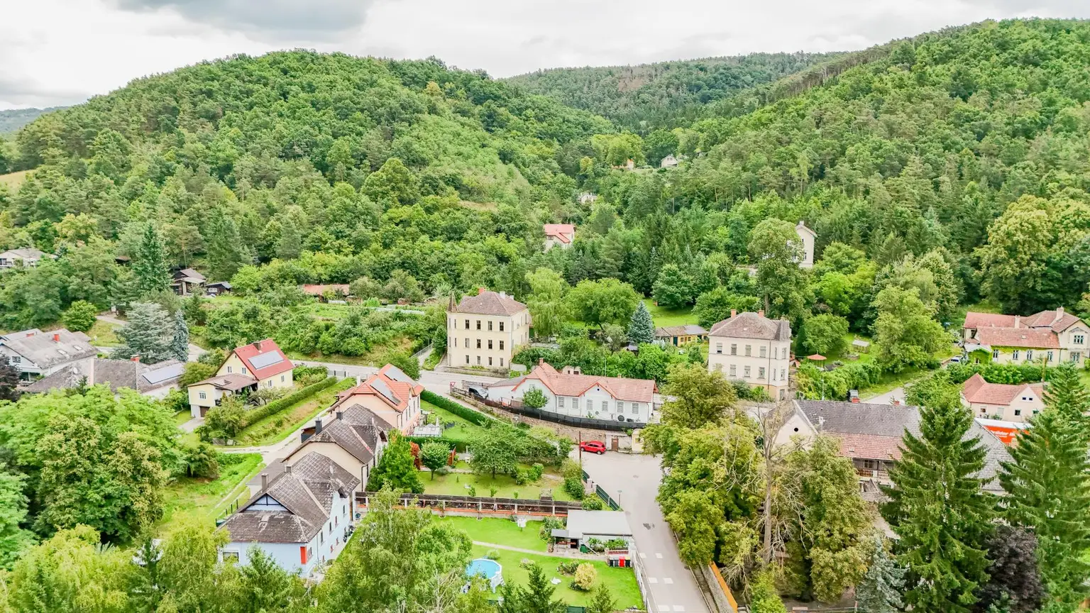 Bezauberndes Landhaus inmitten herrlicher Natur!