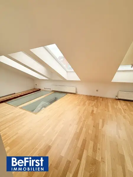 Einzigartige Gelegenheit: Traumhaftes Mehrfamilienhaus in eleganter Lage von Gersthof