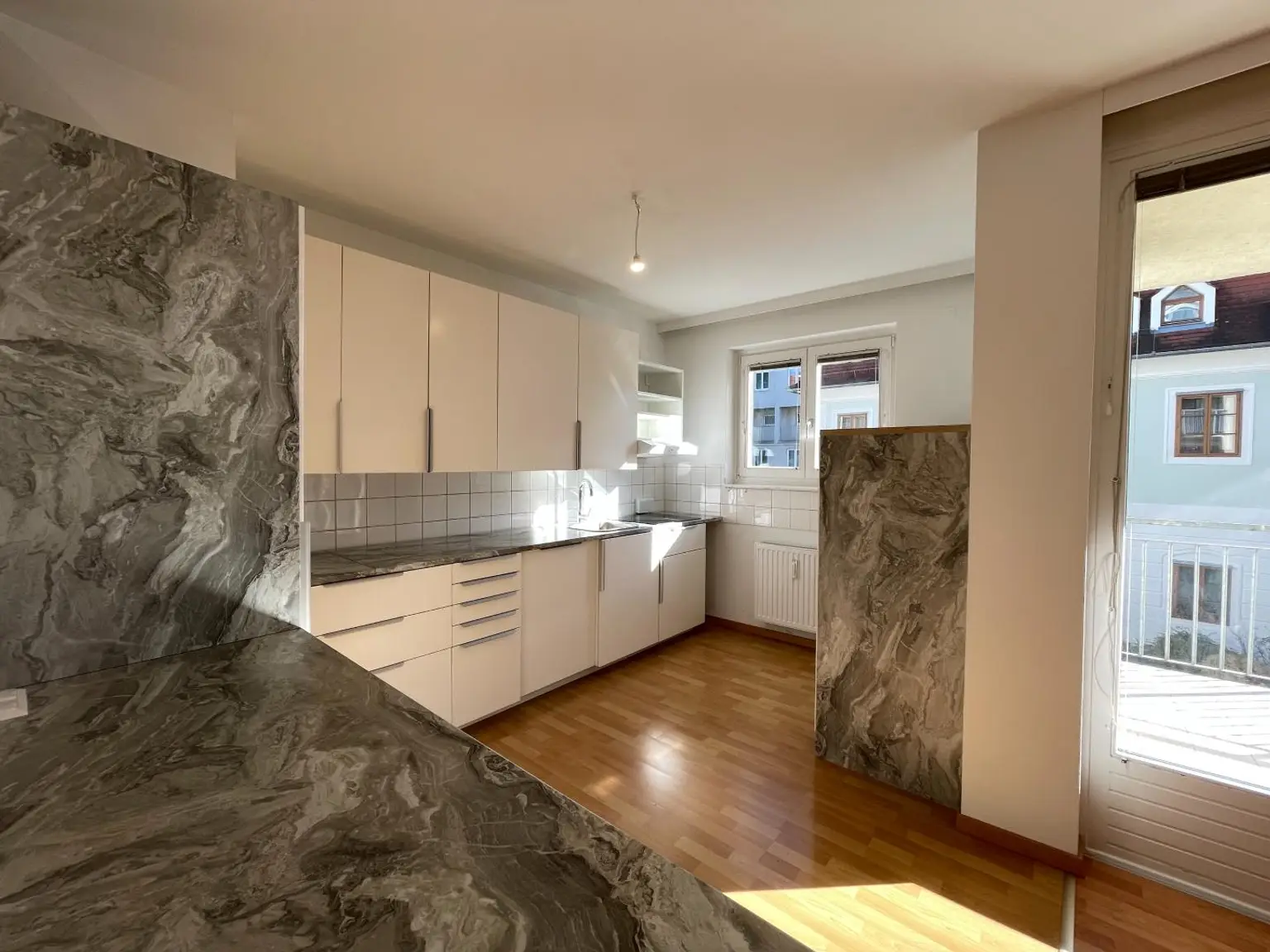 Lichtdurchflutete 3-Zimmer-Wohnung mit Balkon in zentraler Lage