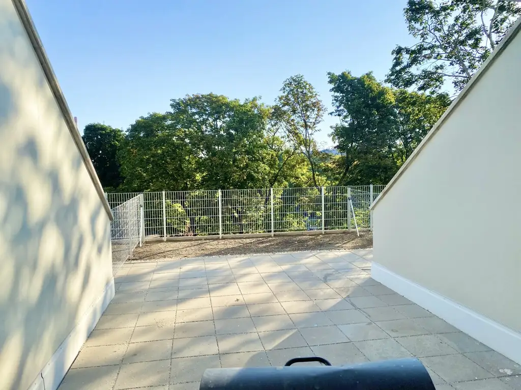 TOWNHOUSE - 4 Zimmer Wohnung  mit Terrasse und Garten U3 Erstbezug