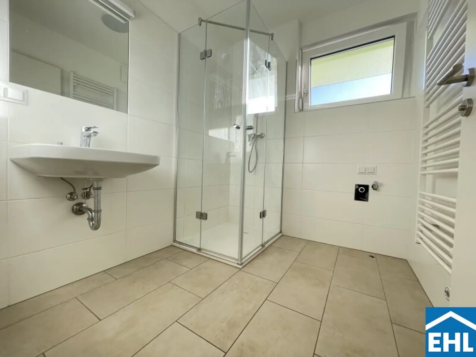 3-Zimmer-Wohnung mit 10m² großen Balkon & sehr guter Infrastruktur nahe der Donauinsel