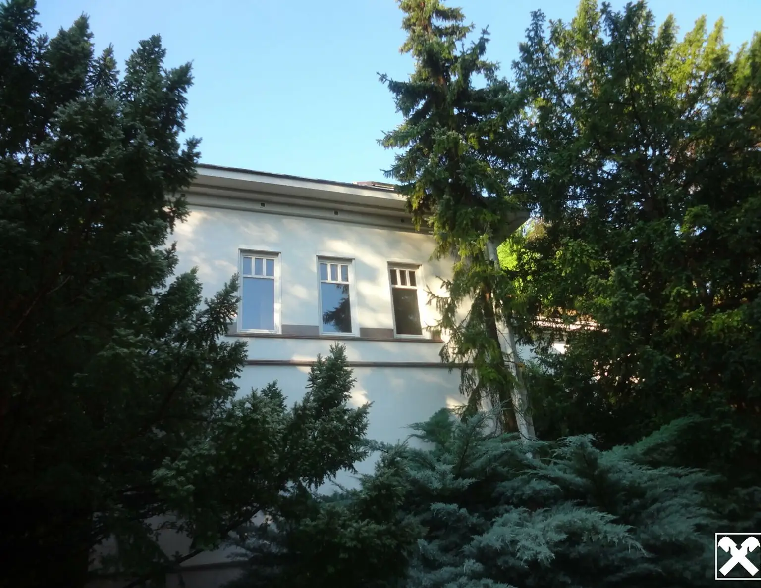 Beste Lage mit Schutzzone !!! Großes Grundstück mit Altbestand !