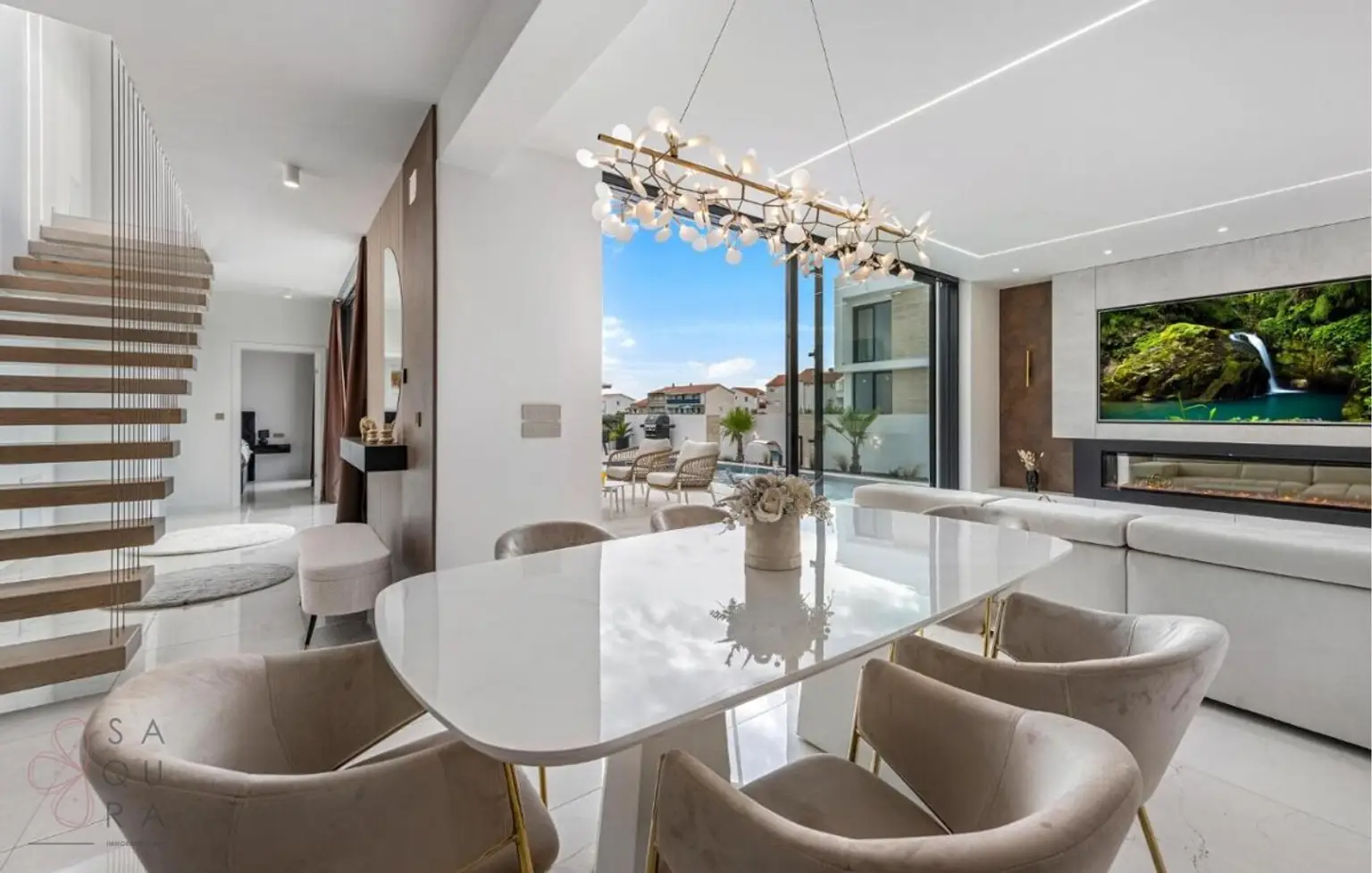 Elegante Villa in Tribunj – Mediterranes Leben mit Investitionswert