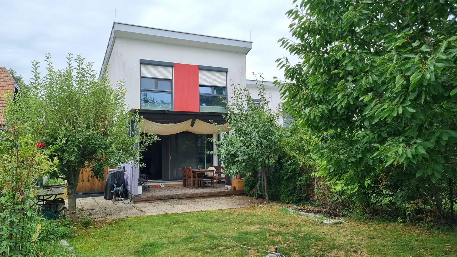 "Living near the Alte Donau"