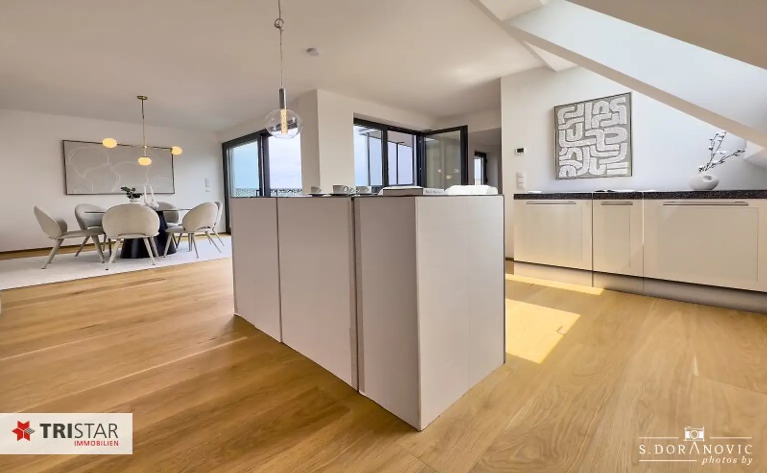 NEU! ++ NÄHE SCHÖNBRUNN ++ EXKLUSIVER DACHAUSBAU IM GRÜNDERZEITHAUS ++ BEZUGSFERTIGES EIGENTUM IN TOPLAGE – 1120 WIEN ++