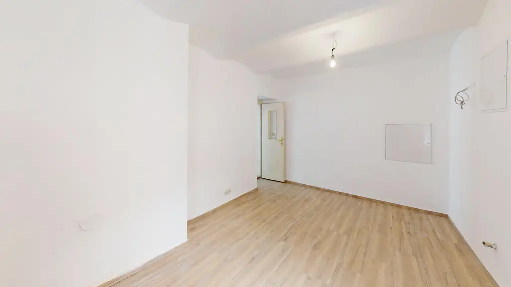 RARITÄT IN GABLITZ - GRUNDSTÜCK MIT ALTBESTAND IN BESTLAGE