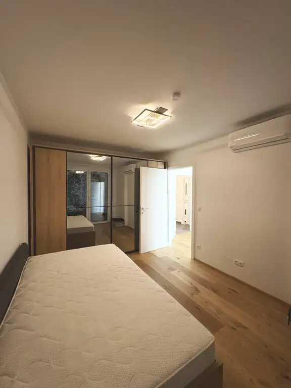 Schlafzimmer I