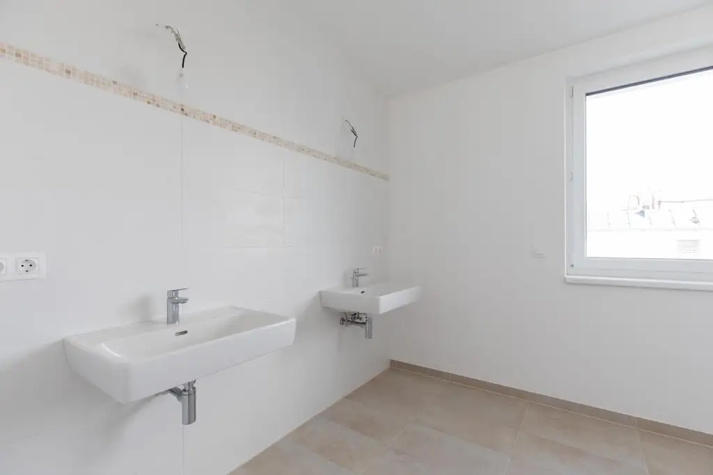 Lichtdurchflutete, luxuriöse Wohnung im Zentrum von Bruck/Leitha