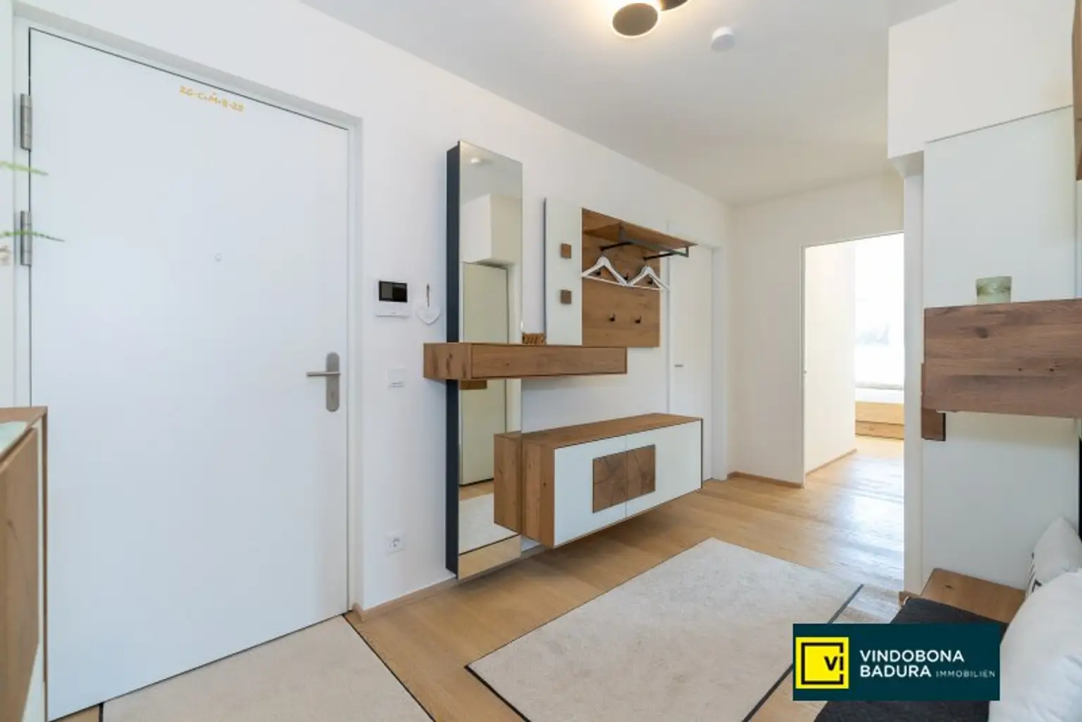 Wohnjuwel in Hietzing: Großzügige 5-Zimmer Wohnung mit Balkonterrassen, Fernblick & Garagenplatz