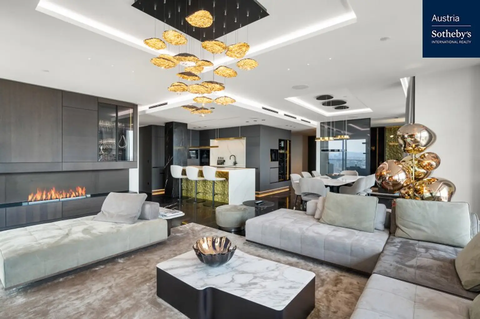 Luxuriöses Penthouse im TrIIIple: Ein Meisterwerk der Innenarchitektur und Technik
