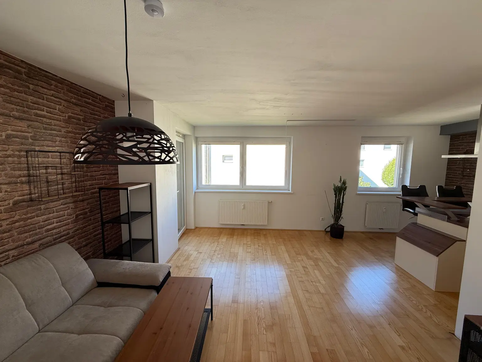 MIETE - Moderne 3 Zimmerwohnung mit Tiefgarage und Balkon